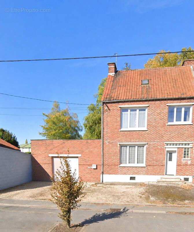 Maison à RACHES