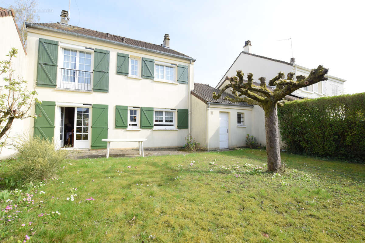 Maison à RAMBOUILLET