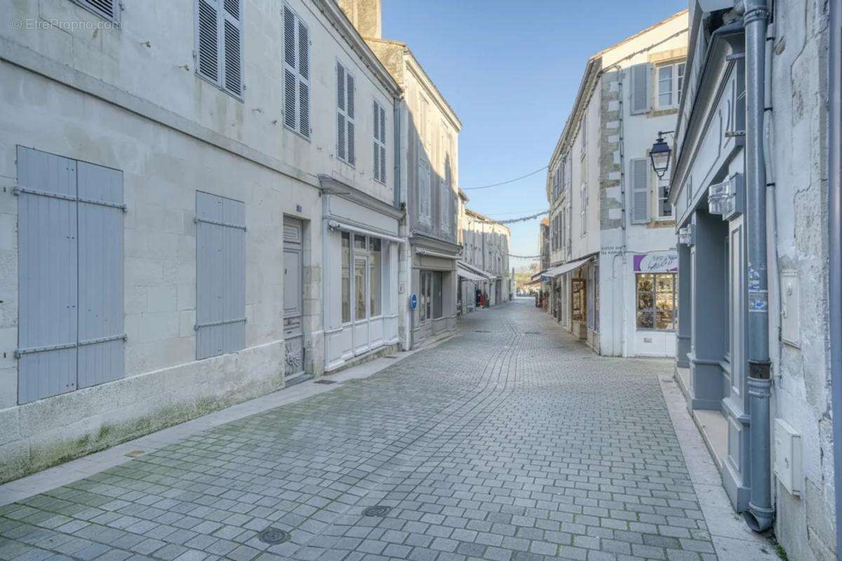 Appartement à SAINT-MARTIN-DE-RE