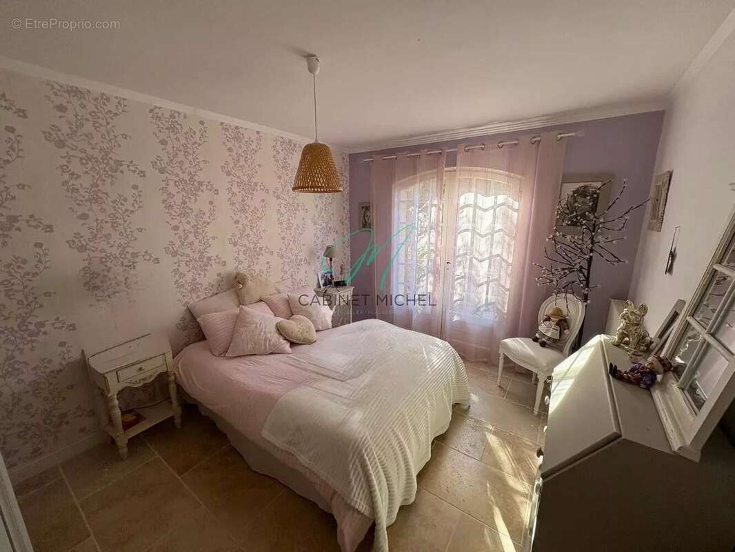 Maison à SPERACEDES