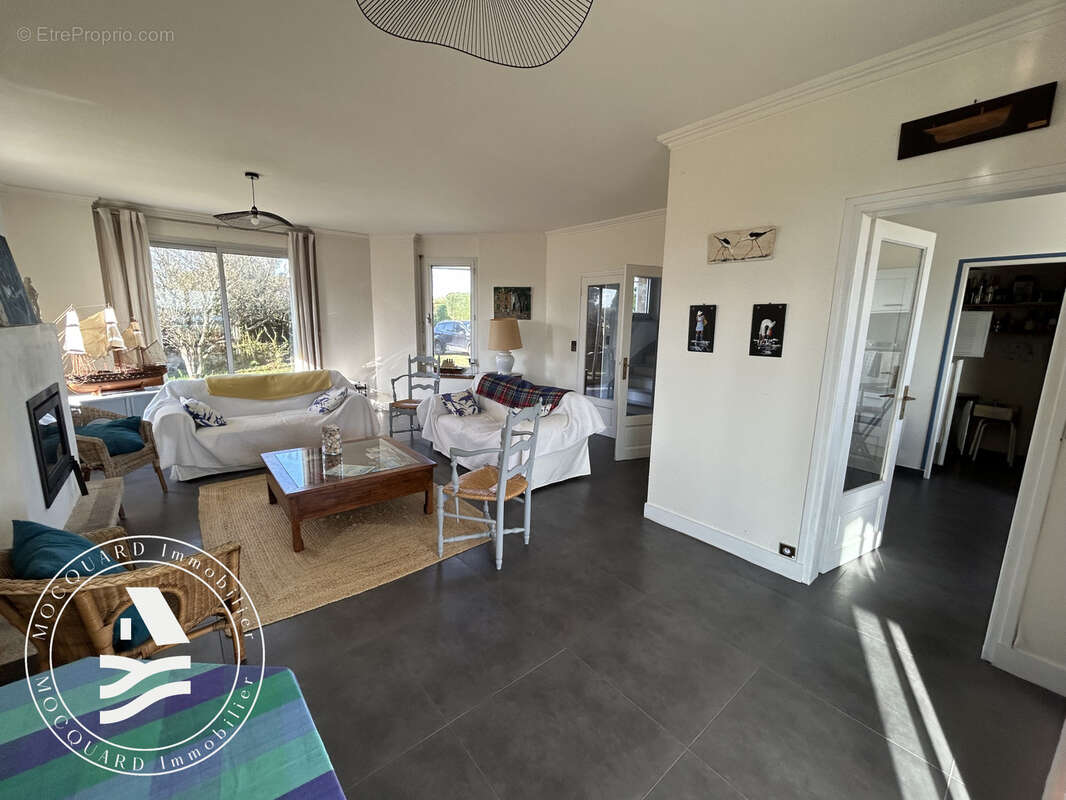 Maison à LOCMARIAQUER