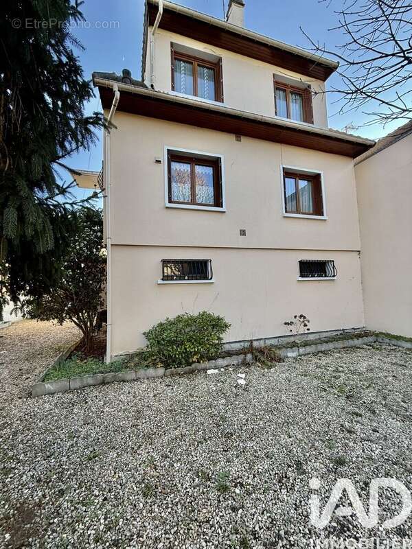 Photo 2 - Maison à MITRY-MORY