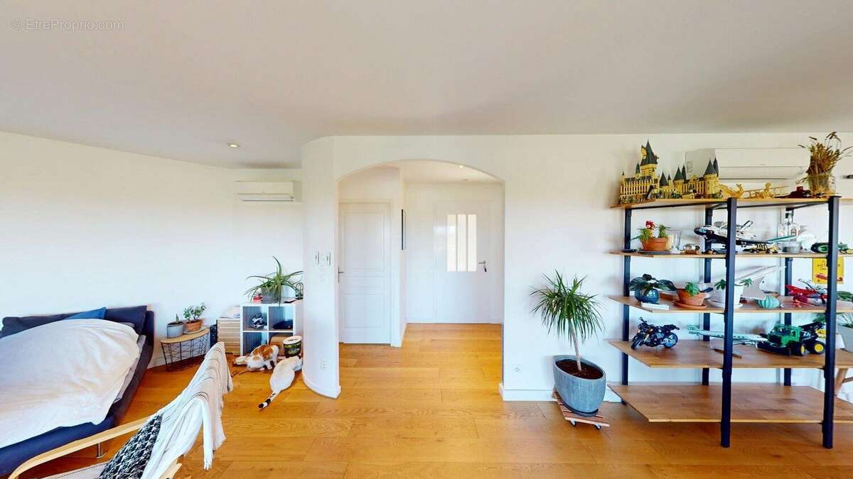 Lacroix-Falgarde, maison T5 récente avec grand garage et piscine - photo 13