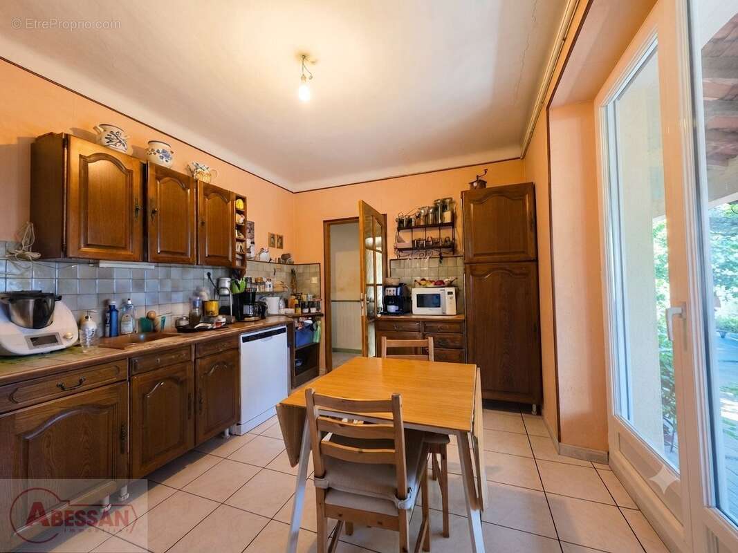 Saint-Christol-lès-Alès  Vue dominante, calme absolu et plus de 3 300 m² de terrain - photo 8