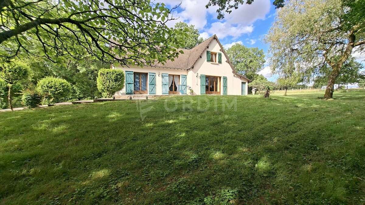 Bien rare ! Maison familiale sans vis-à-vis sur 4 000 m² de terrain - photo 2