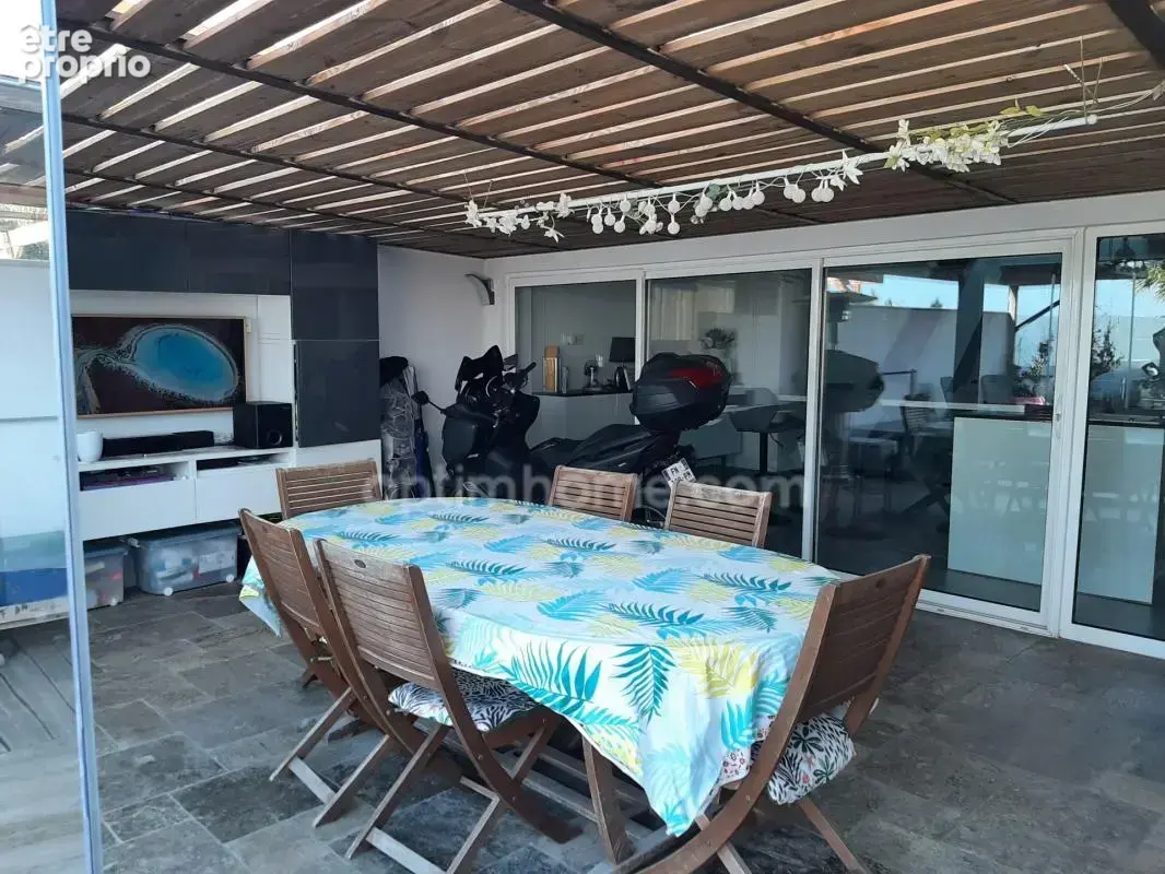 Maison Rénovée 80m² avec dépendance aménagée en studio Indépendant, Vue Mer ! 13 - photo 8