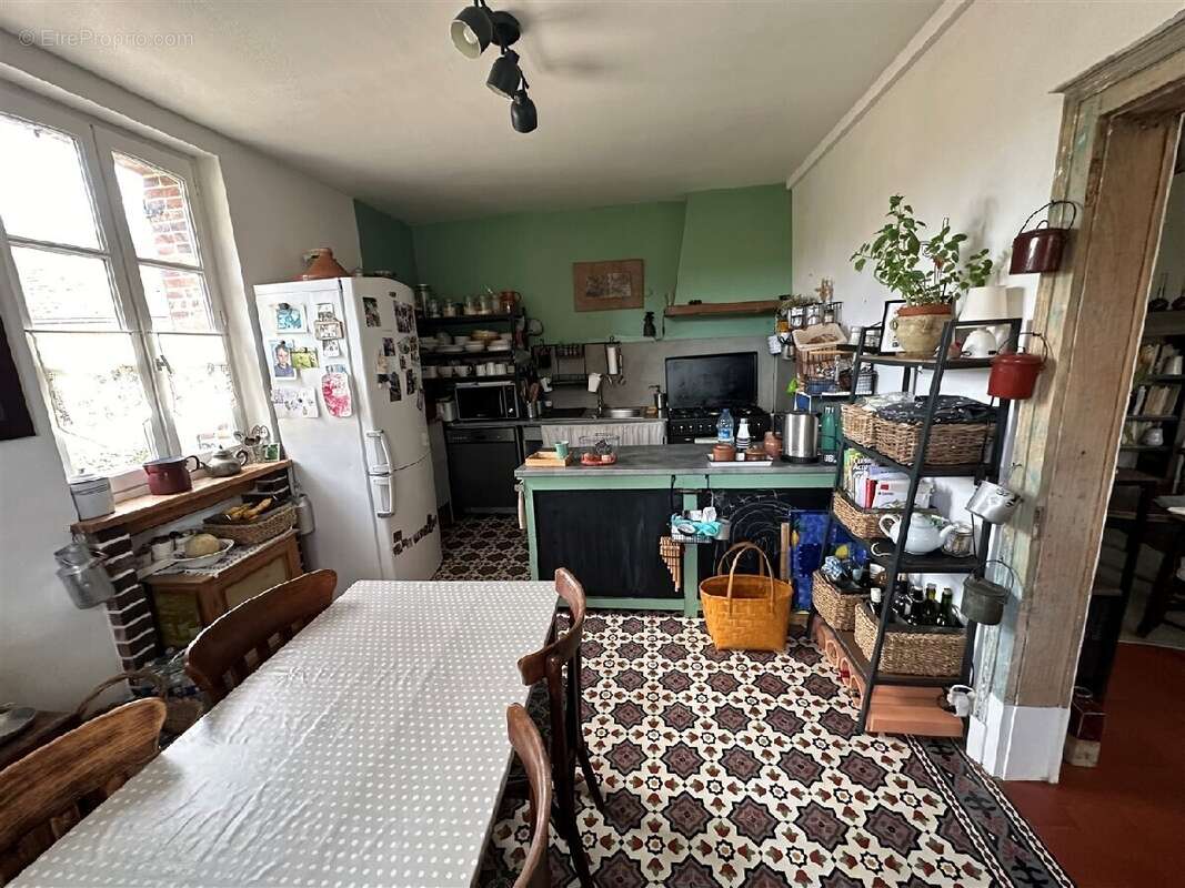 Maison à CHATEAUNEUF-EN-THYMERAIS