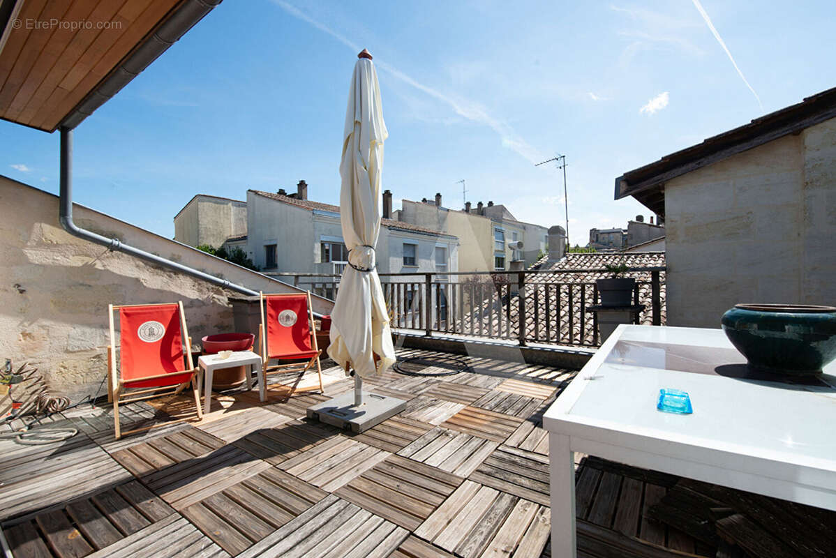 Architecture singulière- 1900- immeuble en pierre avec terrasse et garages - photo 15