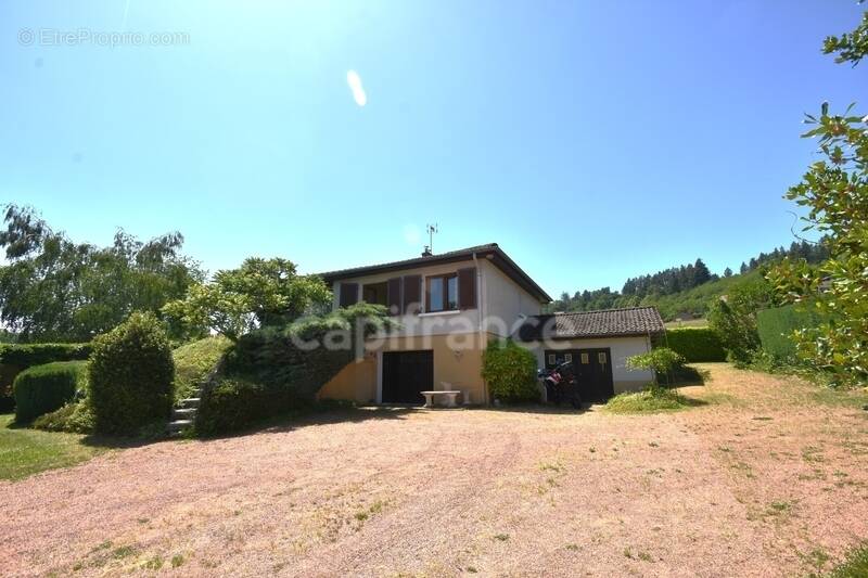 Maison à CHAUFFAILLES
