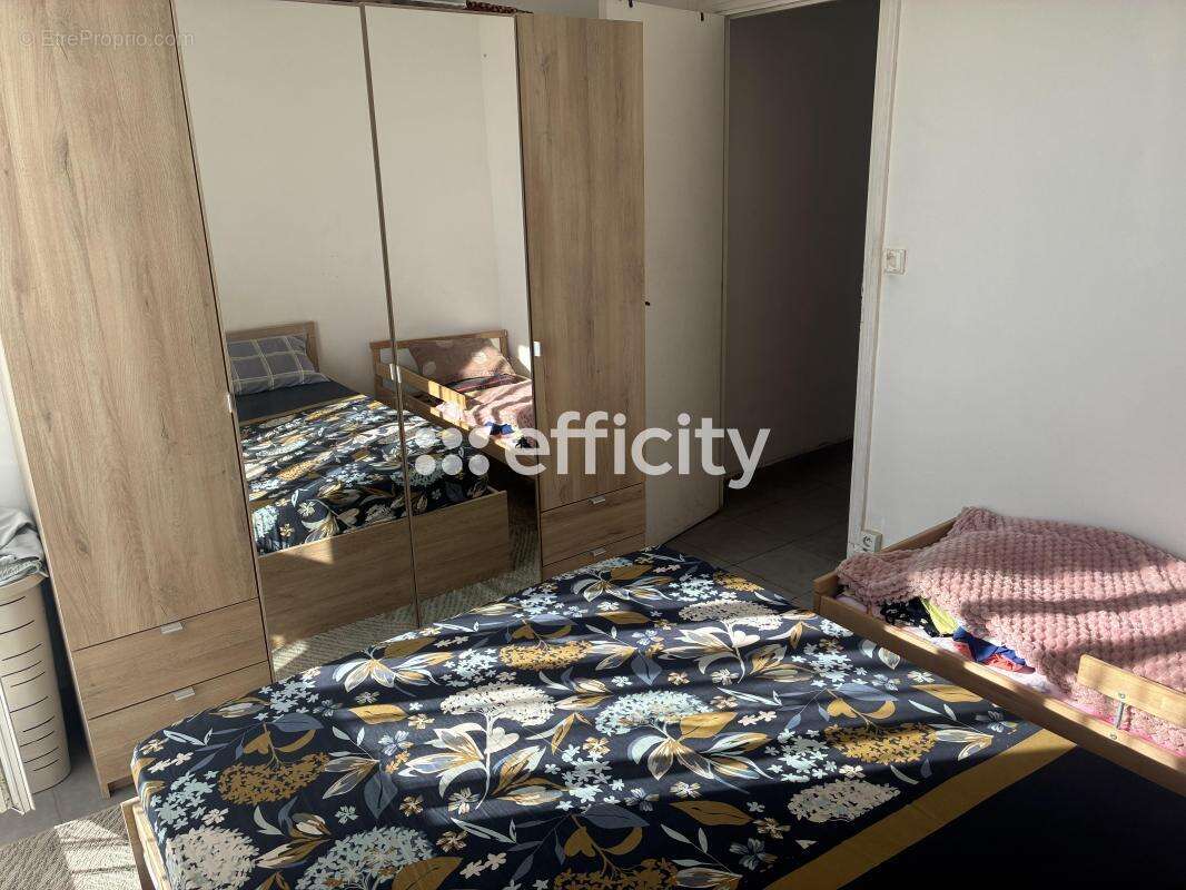 Appartement à MARSEILLE-15E