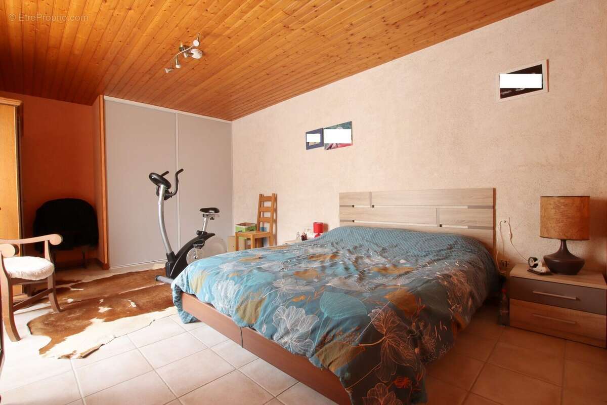 Maison à LA CRECHE