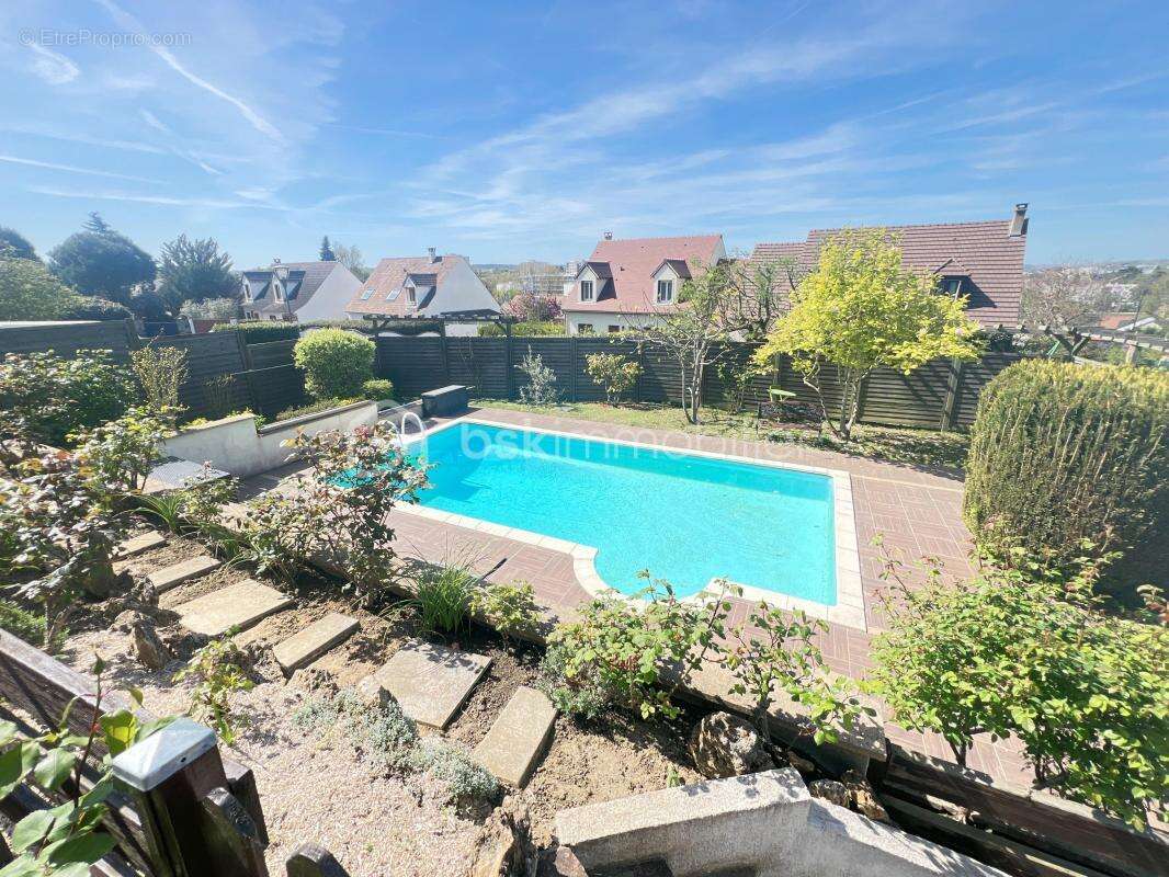 Maison à LONGJUMEAU