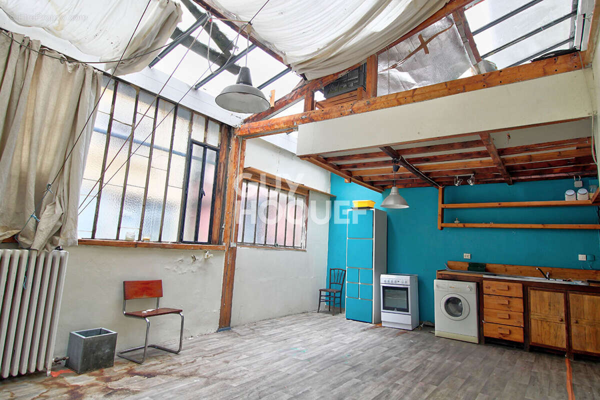 Commerce à PARIS-20E