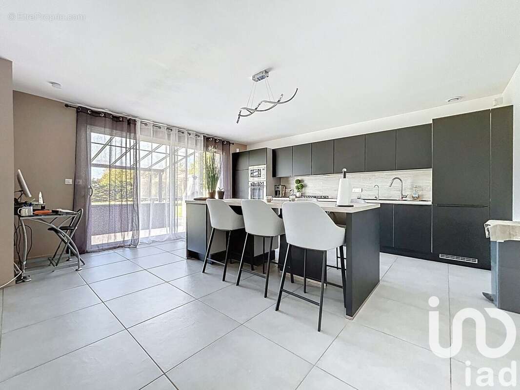 Photo 4 - Maison à THEHILLAC