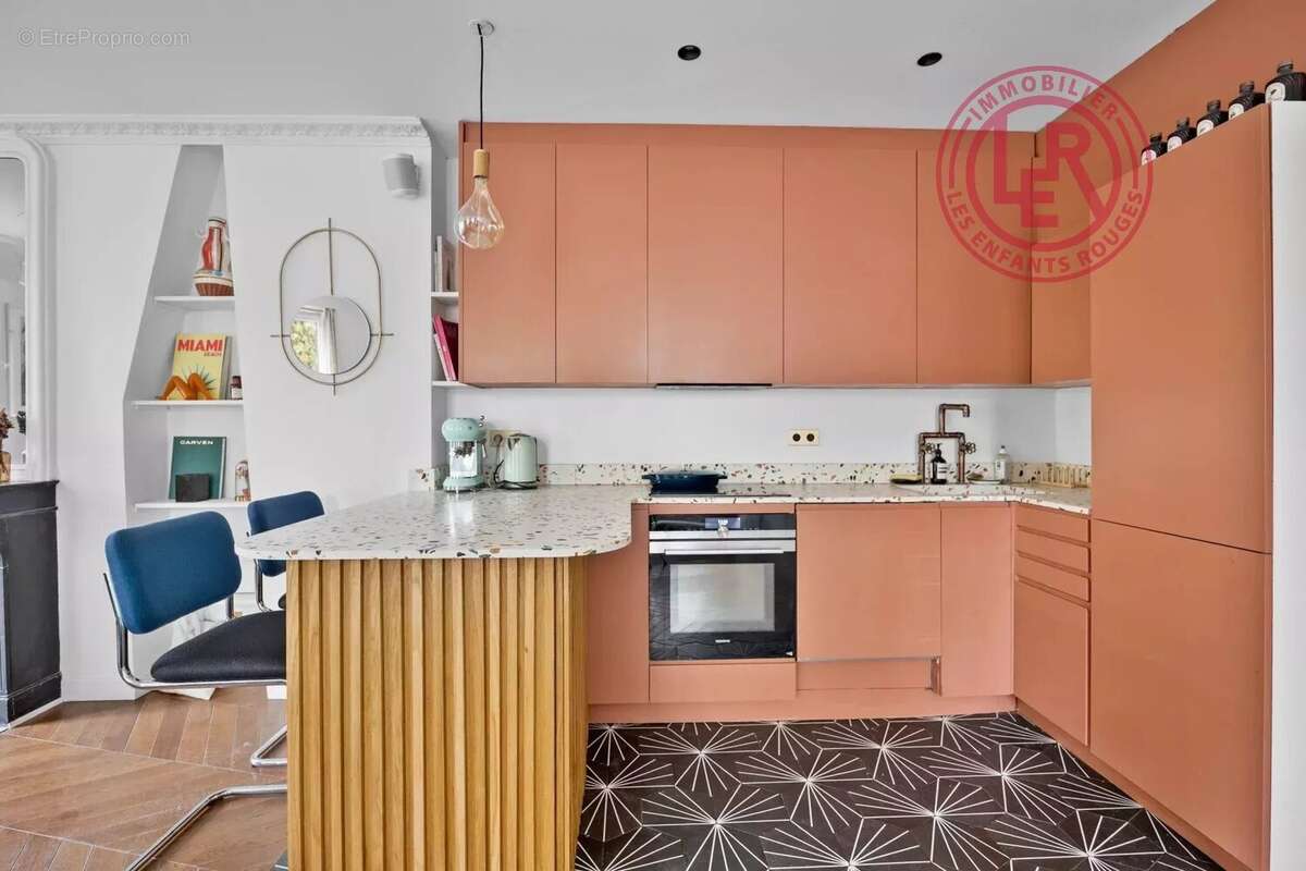 Appartement à PARIS-3E