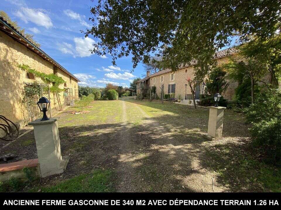 #bellemaison #colombages #ferme #maisonenpierres - Maison à CAZAUBON