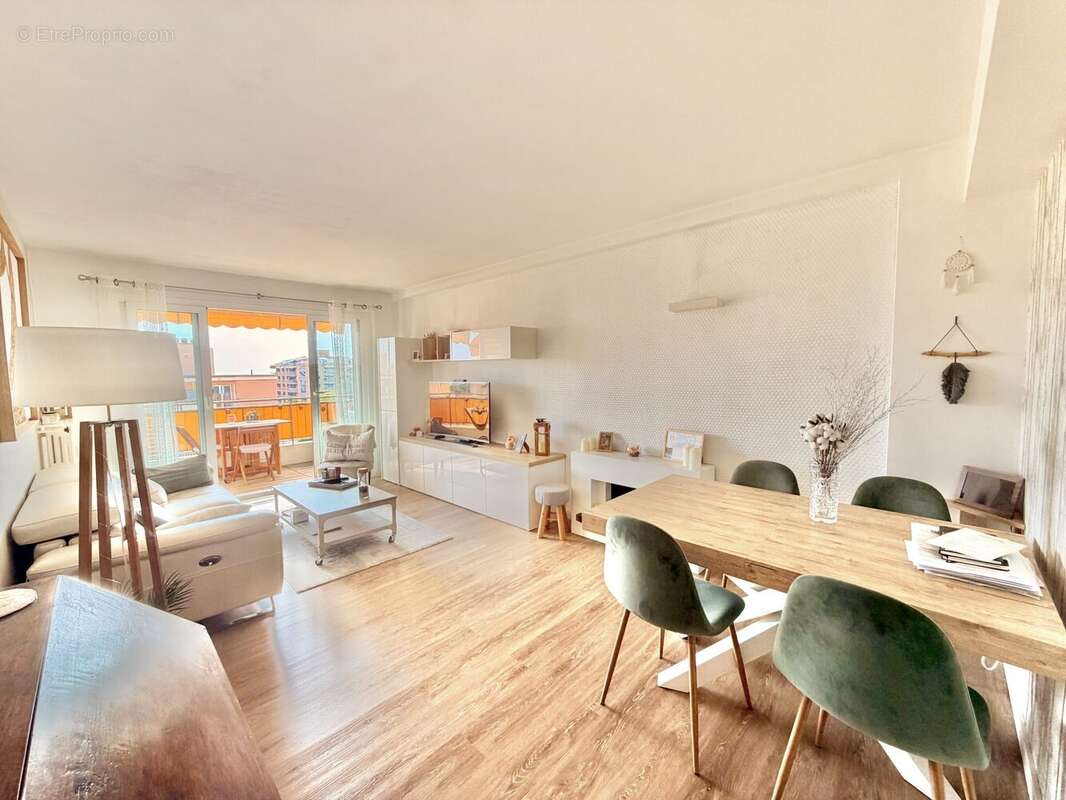 Appartement à ROQUEBRUNE-CAP-MARTIN