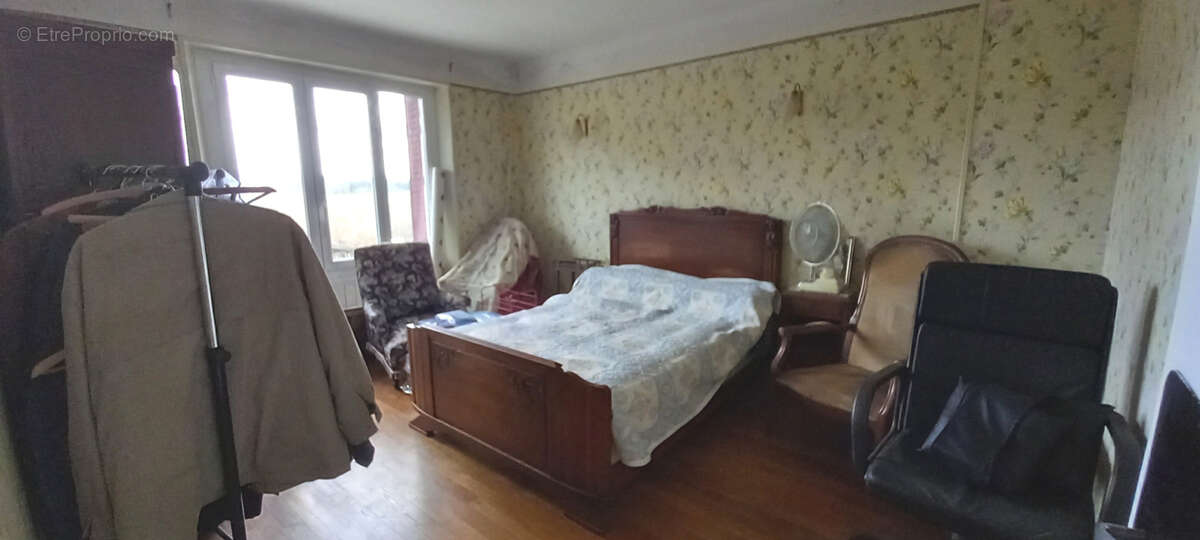 Maison à AZAT-CHATENET