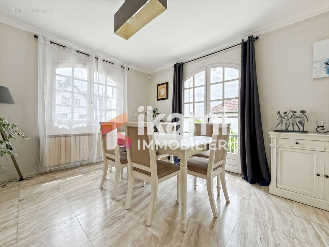 Maison à SENS