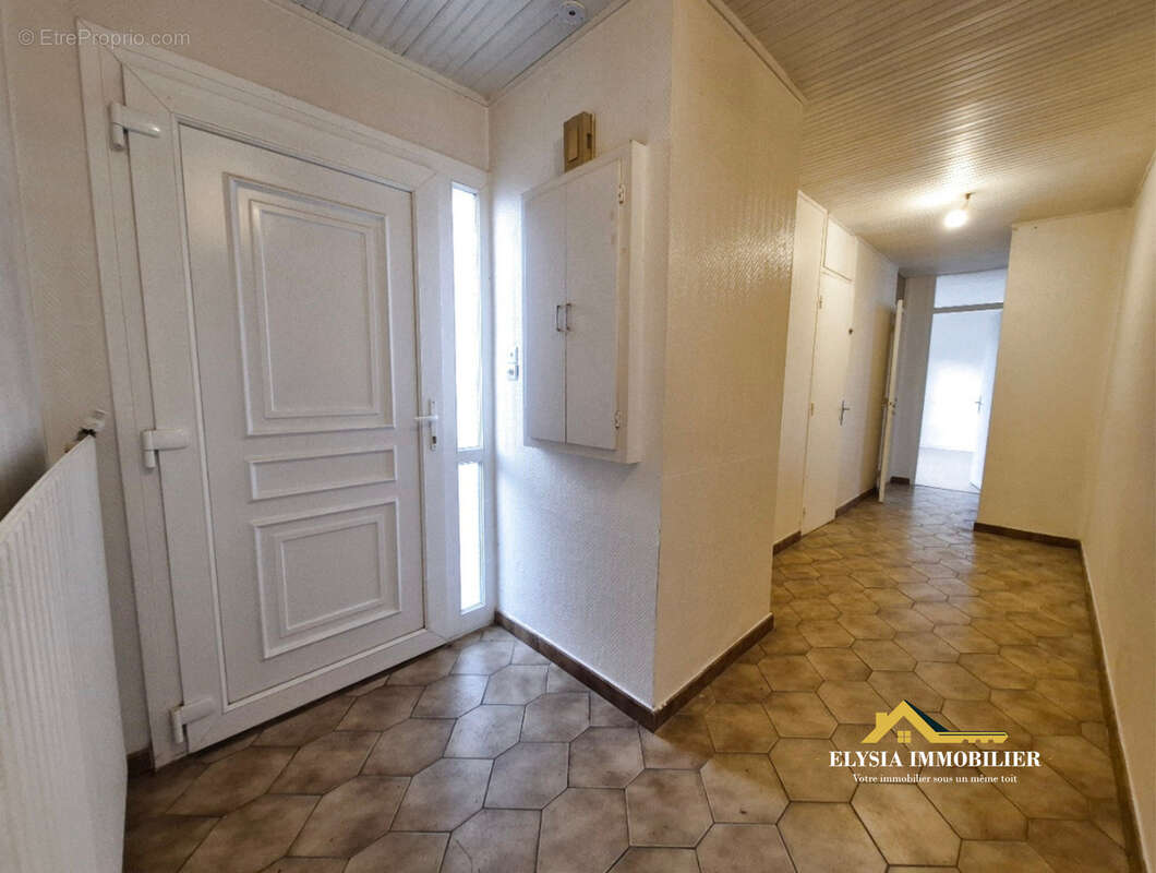 Maison à MARLY
