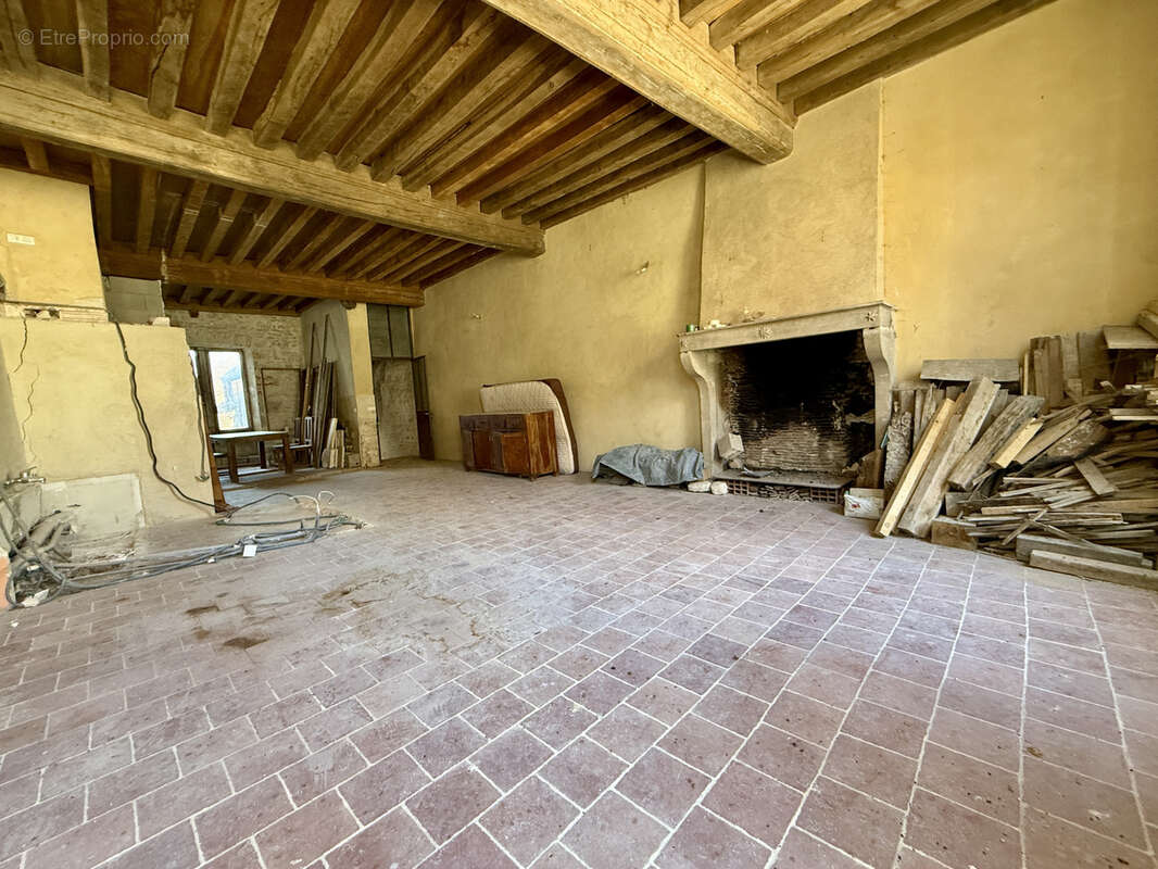 Maison à VEZELAY