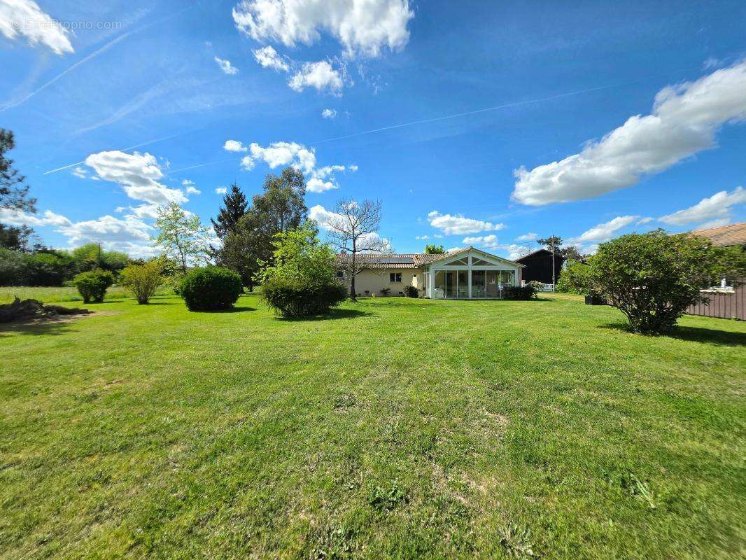 Maison à CASTETS-EN-DORTHE