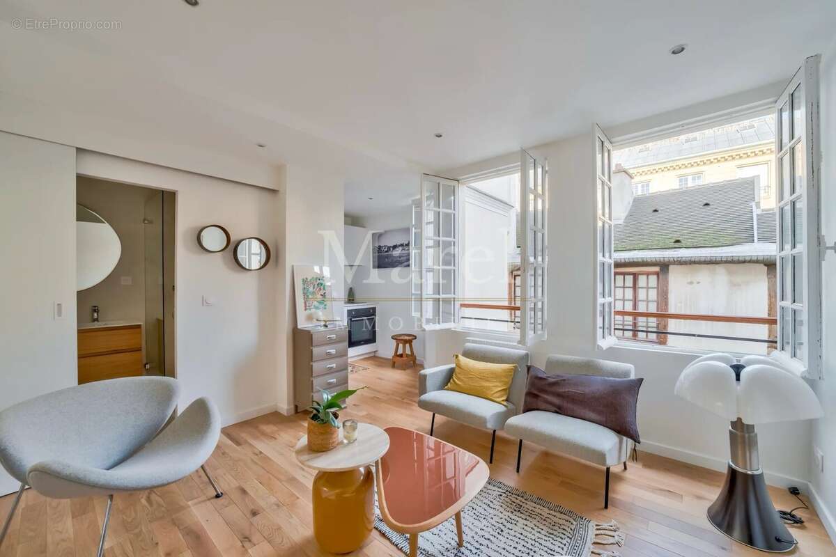 Appartement à PARIS-4E