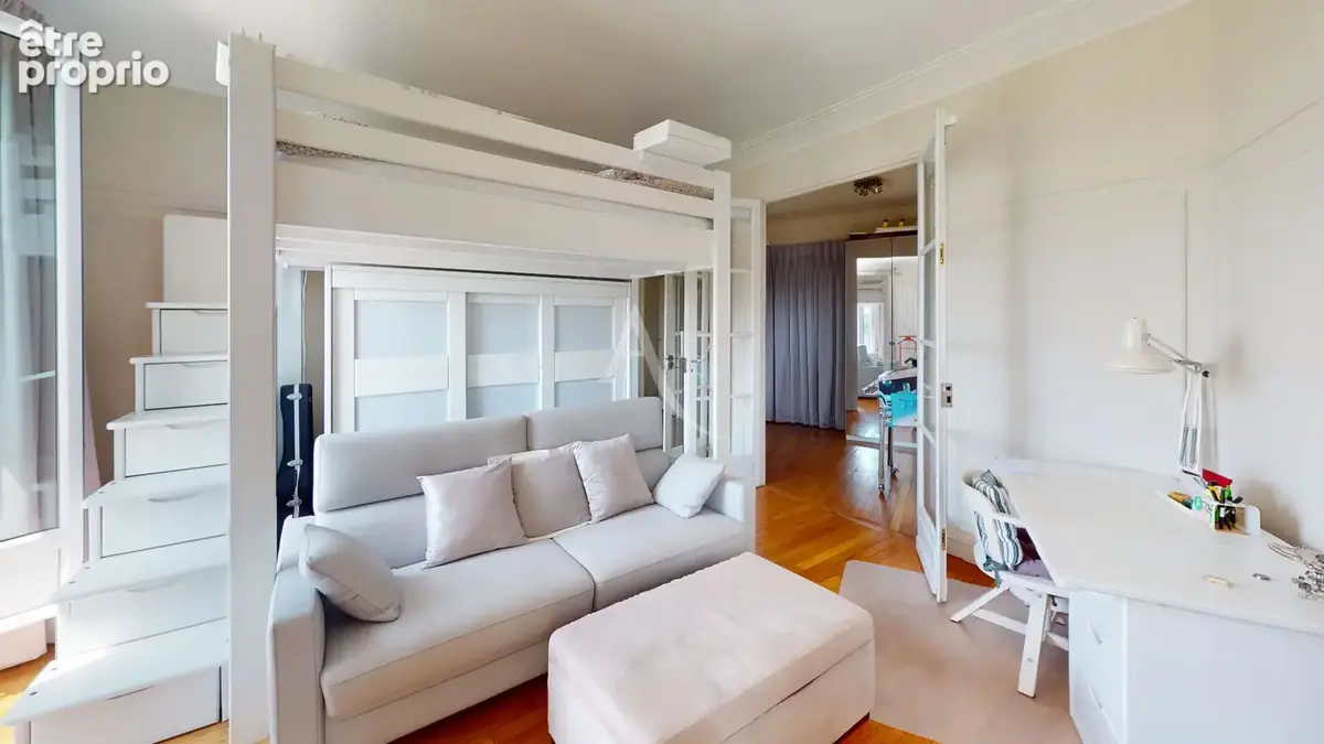 Appartement d'angle en étage élevé avec vue de rêve - photo 9