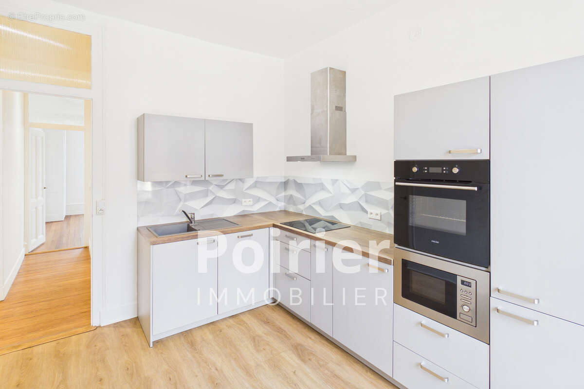 Appartement à EVIAN-LES-BAINS