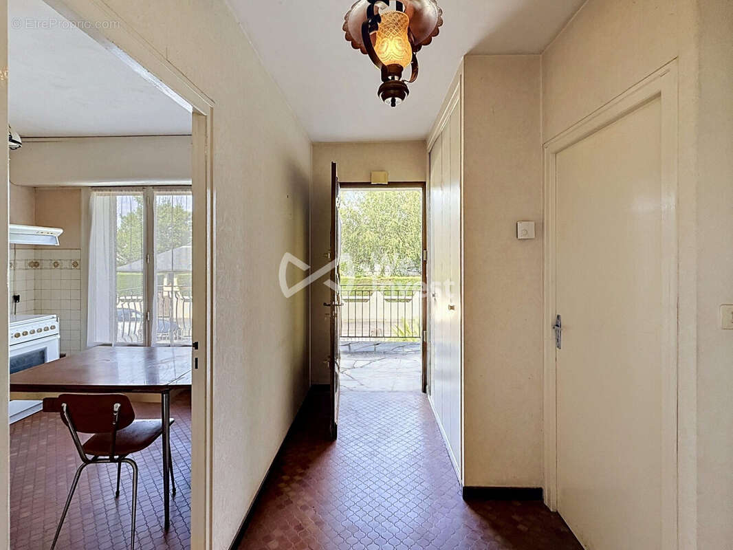 Maison 86 m² à Narcastet  - photo 4