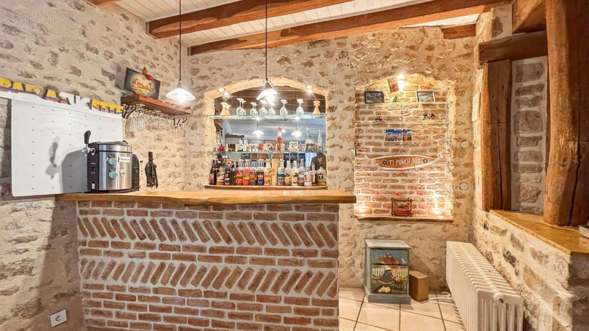 Maison à MORIGNY-CHAMPIGNY