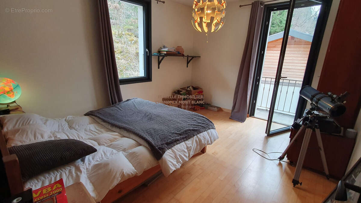 Chambre 2 / maison de Pays Vallée de Chamonix - Maison à SERVOZ