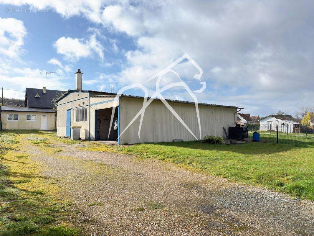 Maison à YAINVILLE