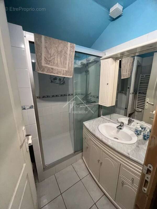 Maison à BROUT-VERNET