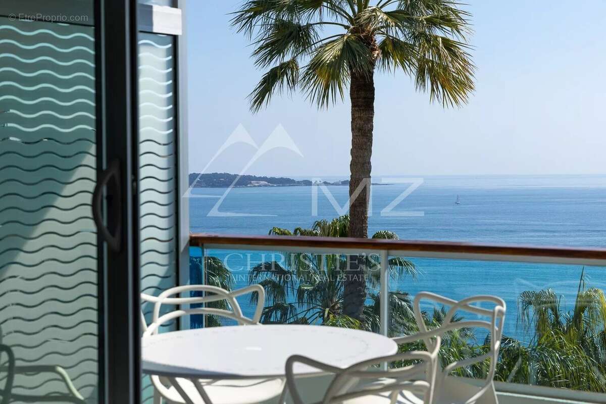 Appartement à CANNES