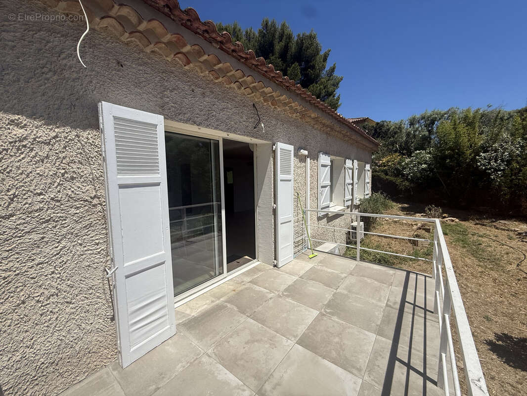 Maison à LA CADIERE-D'AZUR