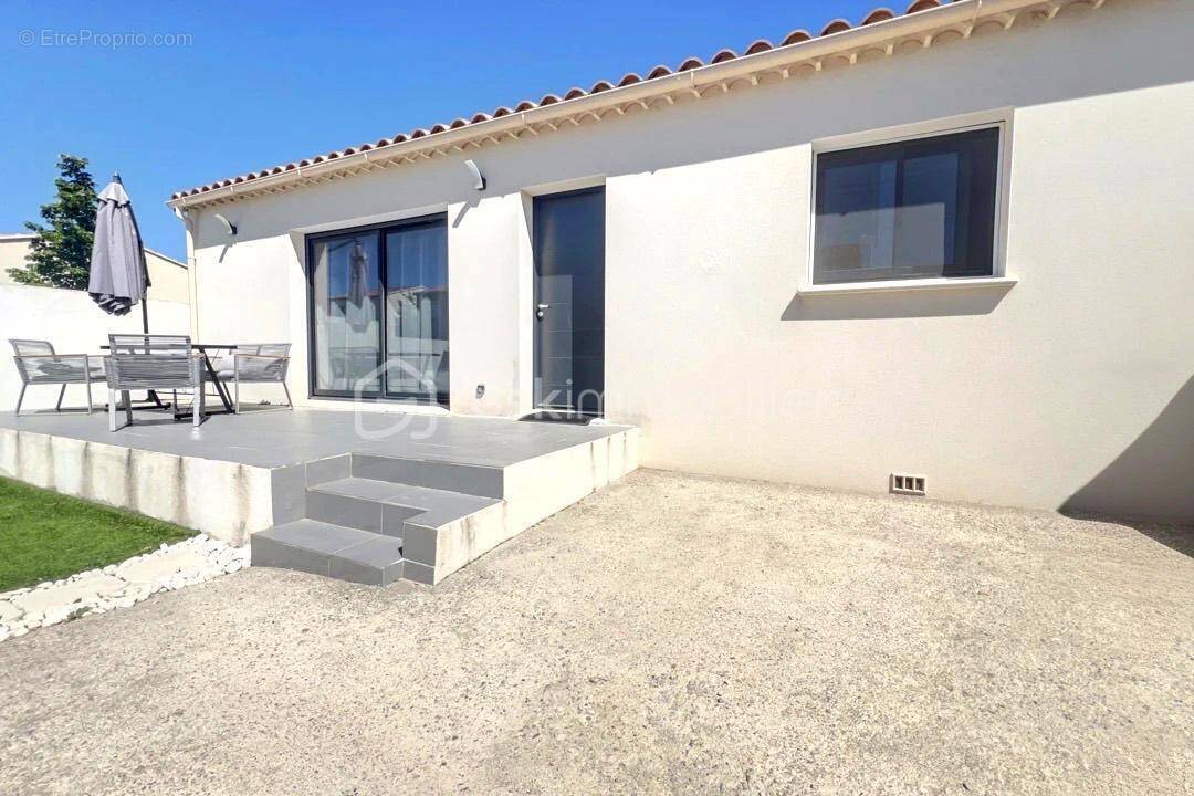 Maison à SORGUES