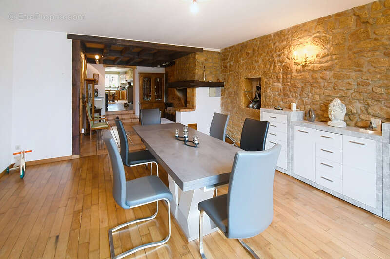 Maison à FILLIERES