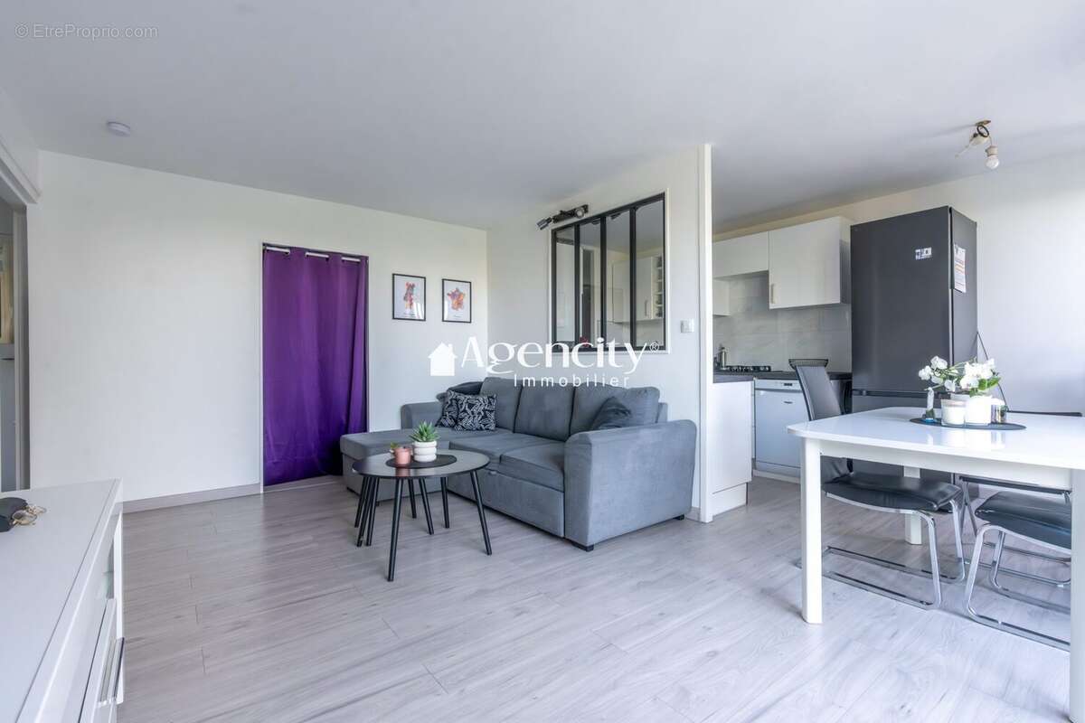 Appartement à TORCY