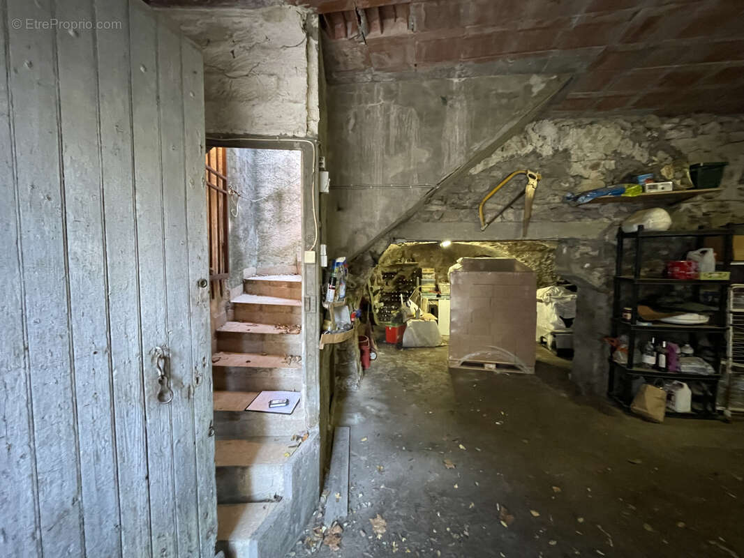 Maison à SAINT-GUILHEM-LE-DESERT