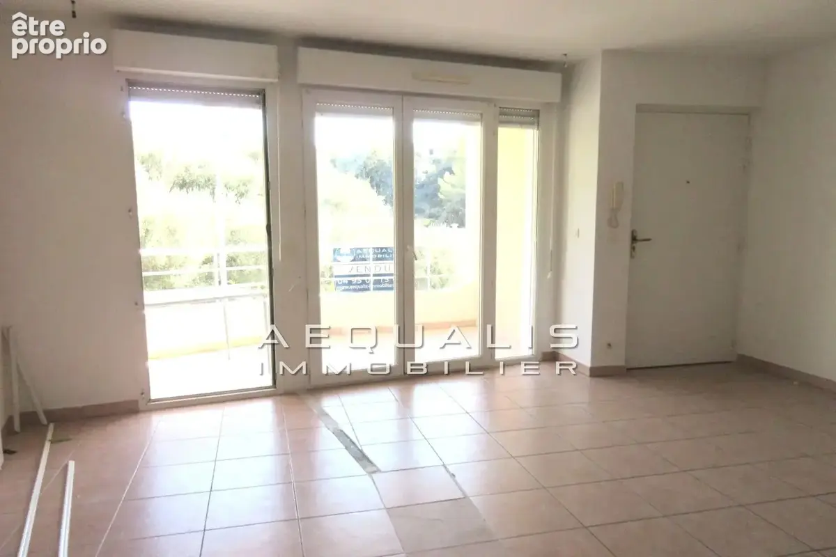Appartement 2 pièces 46 m² à vendre à Saint-Laurent-Du-Var (06700) - photo 8