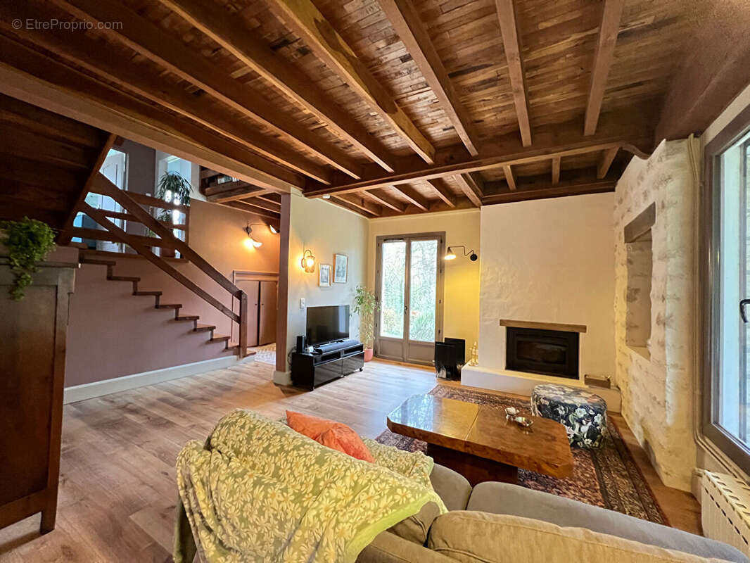 Maison à RAZAC-SUR-L'ISLE