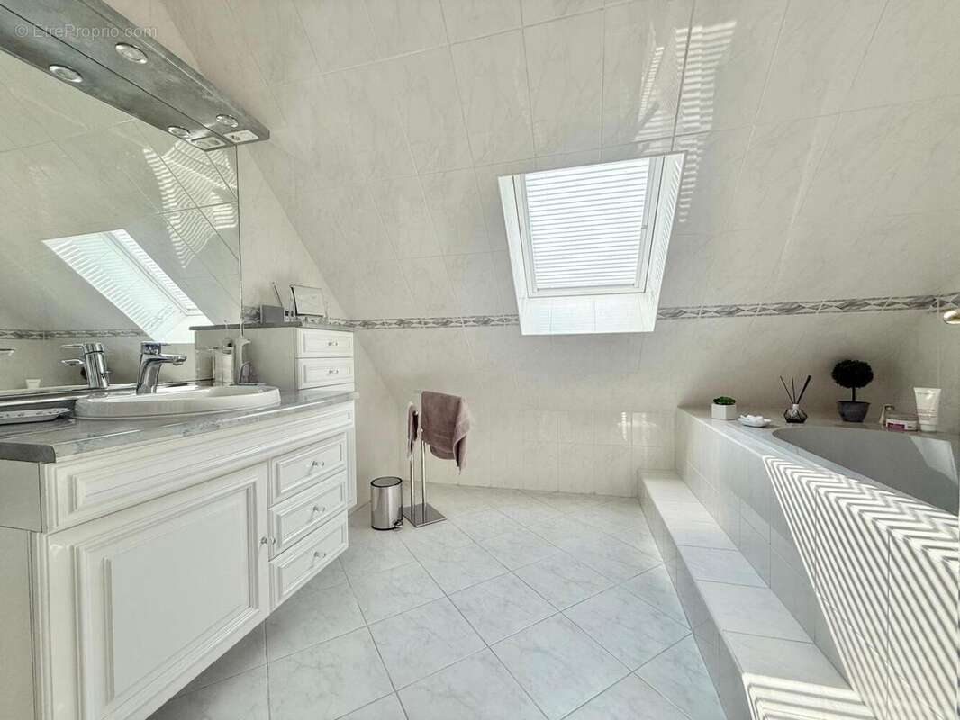 Photo 9 - Maison à CHILLY-MAZARIN