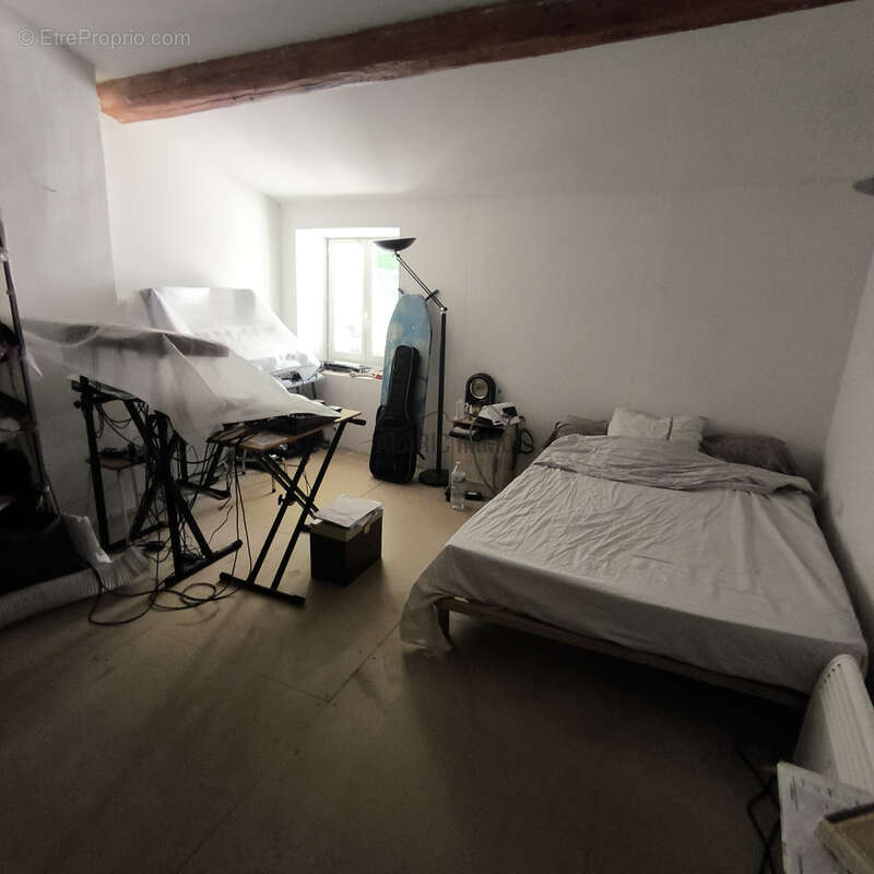 Maison à FONTCOUVERTE