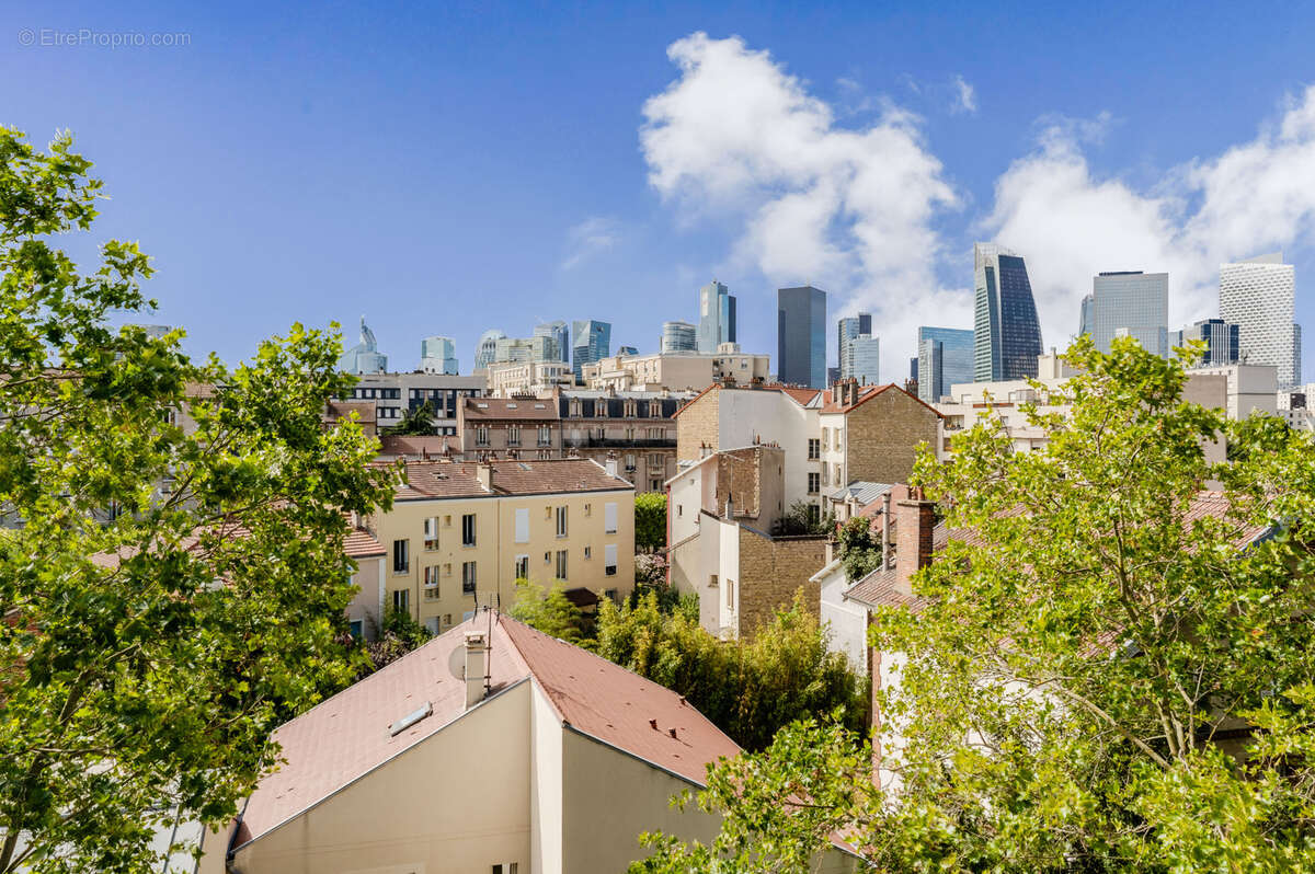 Appartement à LA GARENNE-COLOMBES
