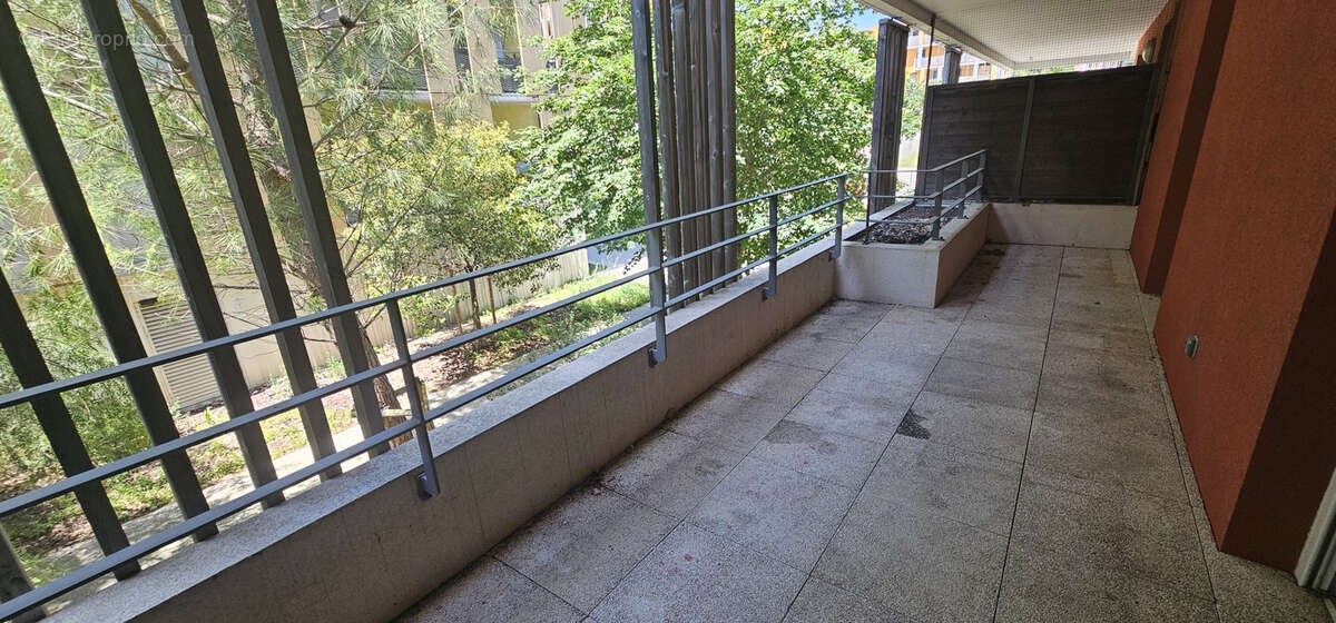 Appartement à JUVIGNAC