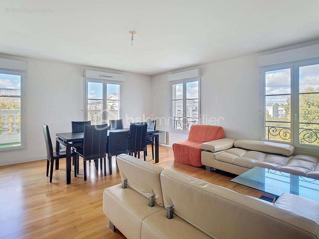 Appartement à SERRIS