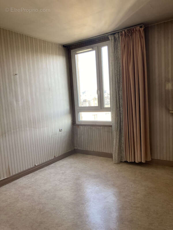 Appartement 75 m² à Garges-Les-Gonesse  - photo 9