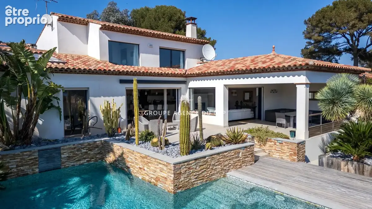 Maison à LES ISSAMBRES