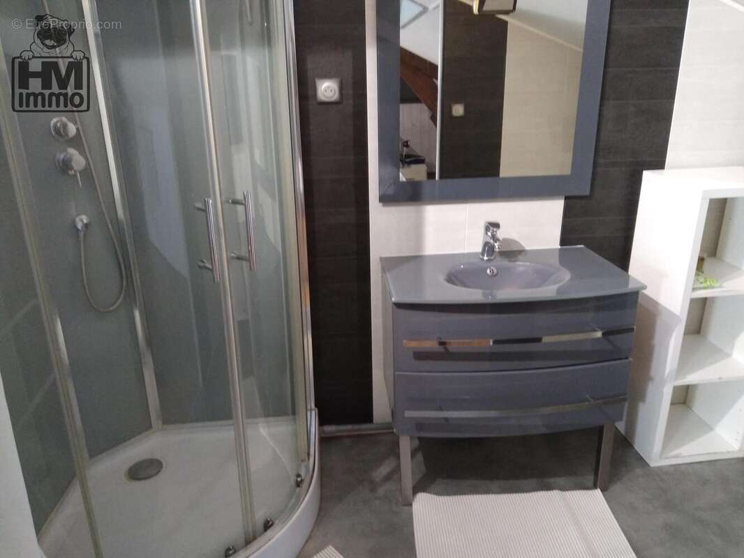 Maison à SAINT-LEONARD-DE-NOBLAT